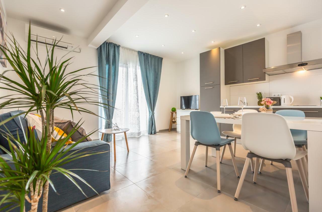 Luxury Apartments Nikolina Sea&City View Makarska Buitenkant foto